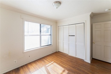 SELLER OFFERING $5,000 IN SELLER CREDITS! Spacious 6-bedroom - photo 8