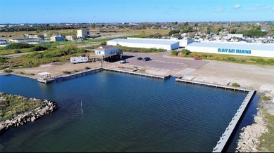 Exceptional opportunity to acquire Bluff Bay Marina - a fully - photo 1