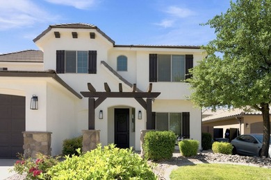This is the home you have been waiting for, freshly renovated - photo 2