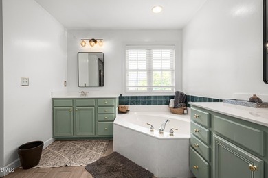 ***Please call listing agent on and e-mail listing agent *** - photo 48