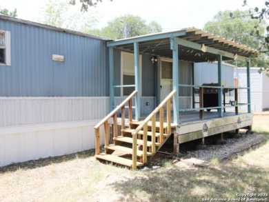 Fully furnished, 3 bedroom, 2 bathroom mobile home ready for you - Lake Home For Sale in Bandera, Texas