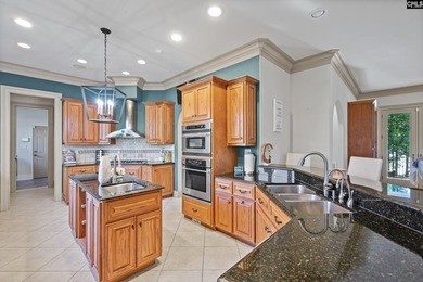 Welcome to this stunning luxury residence in the gated community - photo 14