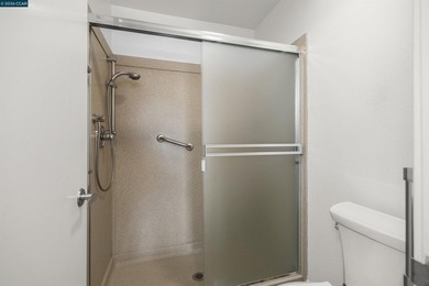 Welcome to this beautiful condo at the Alta Vista Condominiums