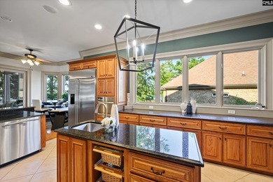 Welcome to this stunning luxury residence in the gated community - photo 15