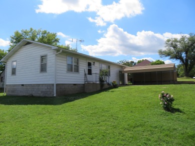 Lake Home For Sale in Warsaw, Missouri