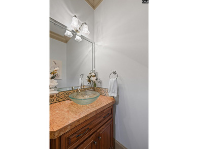 Welcome to this stunning luxury residence in the gated community - photo 25