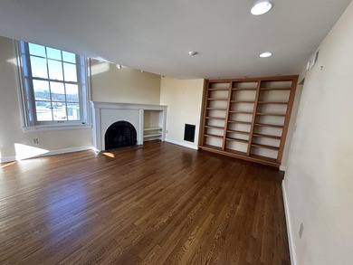 Additional listing photo 1
