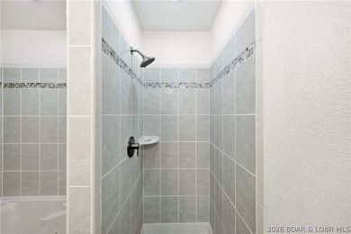SELLER NOW OFFERING $5,000 TOWARDS CLOSING COSTS! Completely - photo 19