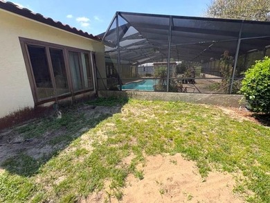 Incredibly rare 4,200+ sqft pool home on the largest lot in the - photo 27