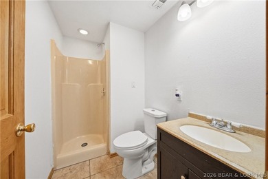 SELLER NOW OFFERING $5,000 TOWARDS CLOSING COSTS! Completely - photo 28