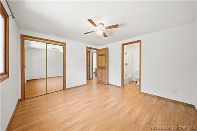 SELLER NOW OFFERING $5,000 TOWARDS CLOSING COSTS! Completely - photo 30