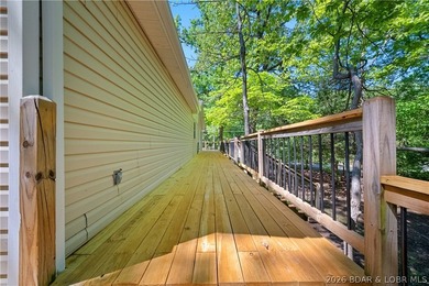 SELLER NOW OFFERING $5,000 TOWARDS CLOSING COSTS! Completely - photo 40