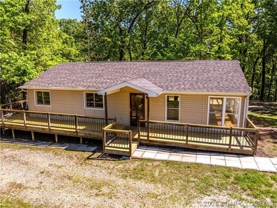 SELLER NOW OFFERING $5,000 TOWARDS CLOSING COSTS! Completely - photo 42