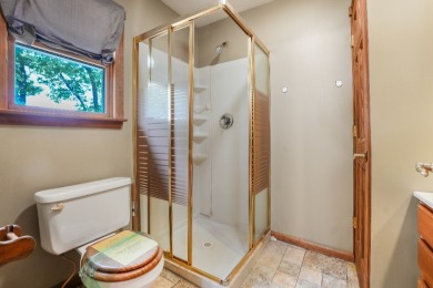2-Bedroom, 1-Bath Cottage on Parker Lake - photo 8