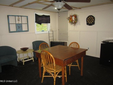 Enjoy country living in a +/- 2,200-sf home conveniently located - photo 11