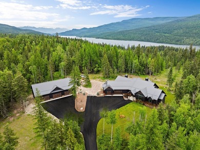This extraordinary 6,860 SF, 5BD/5BA estate is set on 6.78 - photo 1