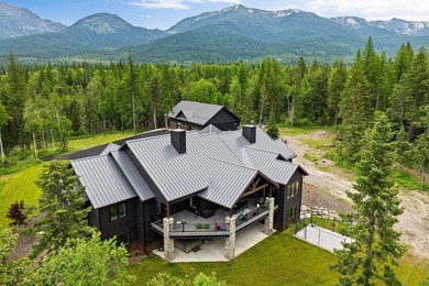 This extraordinary 6,860 SF, 5BD/5BA estate is set on 6.78 - photo 6