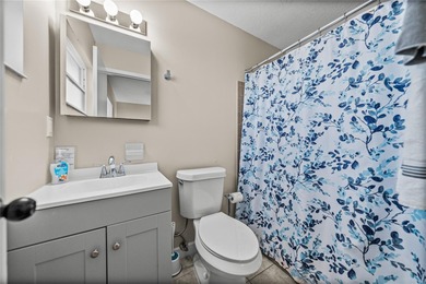New Price on this Charming 3BR/2BA lakefront home on Lake Reedy! - photo 17