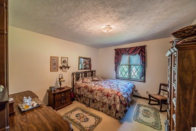 This stunning home and 40x80 shop with man cave, is beautifully - photo 33