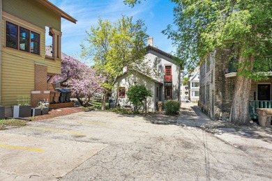 Welcome to the Festner House! Gorgeous Italianate in the First - photo 36