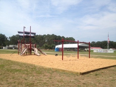 Vacant lot in Trails End. Any/All buildings and vehicles will be - photo 6