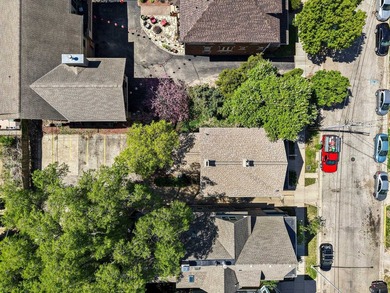 Welcome to the Festner House! Gorgeous Italianate in the First - photo 42
