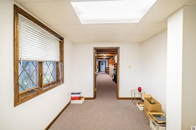 This stunning home and 40x80 shop with man cave, is beautifully - photo 48