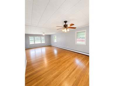Welcome home to this charming 2-bedroom, 1-bath brick ranch - photo 4