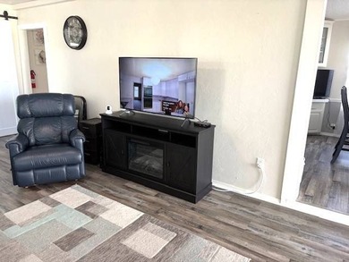 Welcome to this charming and well-maintained 1996 park model - photo 15