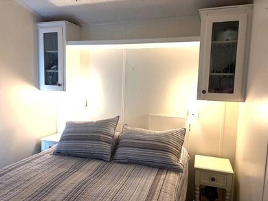 Welcome to this charming and well-maintained 1996 park model - photo 18