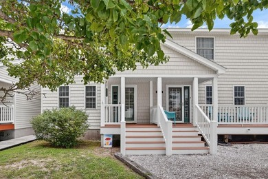 Enjoy easy coastal living in this beautifully maintained - photo 1