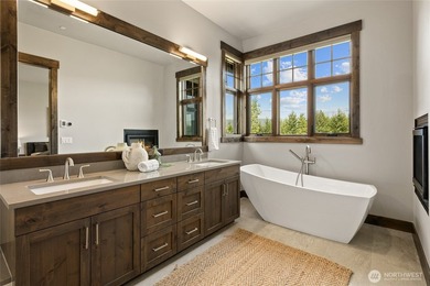 Exquisite Swiftwater Custom Home overlooking the 10th hole of - photo 12