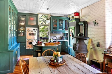 Gothic Revival Country House. Welcome to the Hurst-Pierrepont - photo 9