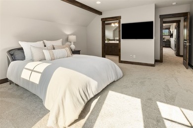 Exquisite Swiftwater Custom Home overlooking the 10th hole of - photo 20