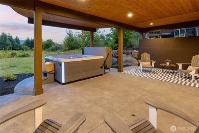 Exquisite Swiftwater Custom Home overlooking the 10th hole of - photo 29