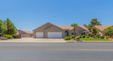 Gorgeous, immaculately maintained home with all main level - photo 1