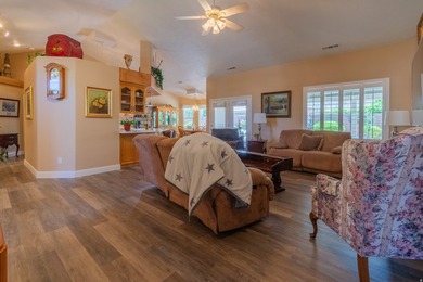 Gorgeous, immaculately maintained home with all main level - photo 6