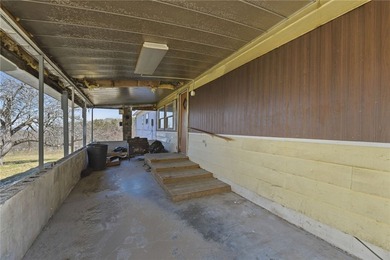 Great opportunity to finish a refurbished 1970s manufactured - photo 6
