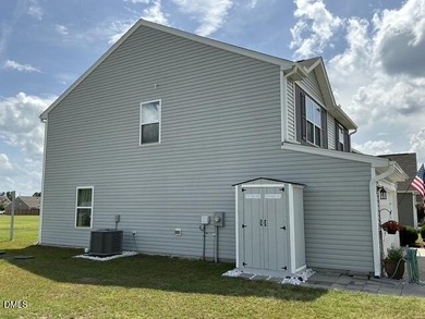 Great 2 story home with half of acre lot. This 3 bd 2 1/2 bath - photo 3