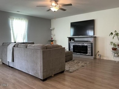 Great 2 story home with half of acre lot. This 3 bd 2 1/2 bath - photo 10