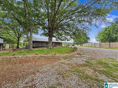 Welcome to your serene Lay Lake retreat! This 3-bed, 2.5-bath - photo 42