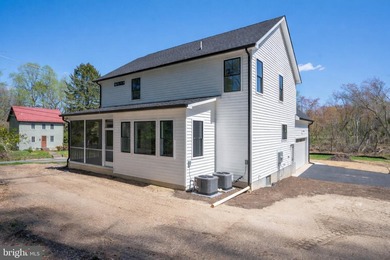 PRICE Reduction, bring an OFFER! This NEW house if ready to be - photo 4