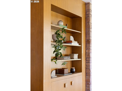 Price Improvement! Thoughtfully renovated from top to bottom - photo 13