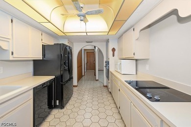 This beautifully maintained home offers exceptional space and - photo 14