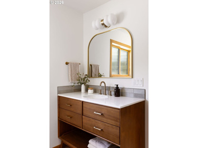 Price Improvement! Thoughtfully renovated from top to bottom - photo 30