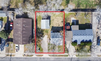 Large Lot + Prime Location + Investment Potential! Centrally - photo 5