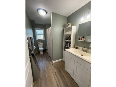 This 3-BR 1 bath Cutie is perfect for the family wanting a small - photo 11