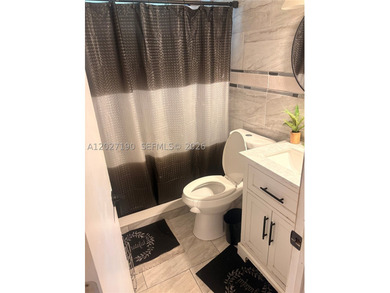 Spacious 2 Bedroom, 2 Bathroom single family home with a den - photo 12