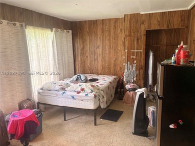 Spacious 2 Bedroom, 2 Bathroom single family home with a den - photo 21