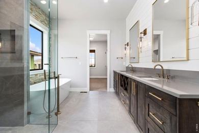 Incredible move-in-ready semi-custom ranch by Haven Builders - photo 23